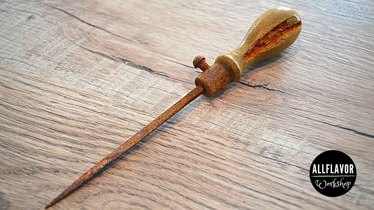 1930s Rusty Sewing Awl Restoration | Tool Restoration