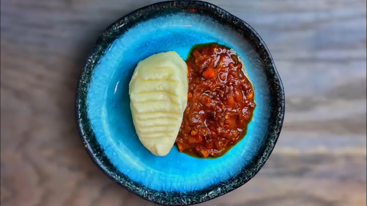 Pap & Sous | Creamy smooth Miellie Pap with rich tomato & Onion Gravy - South African SOUL FOOD