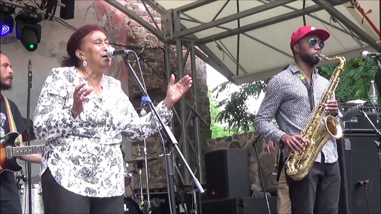 The Skatalites & Doreen Shaffer - Golden love @ This is Ska 2017