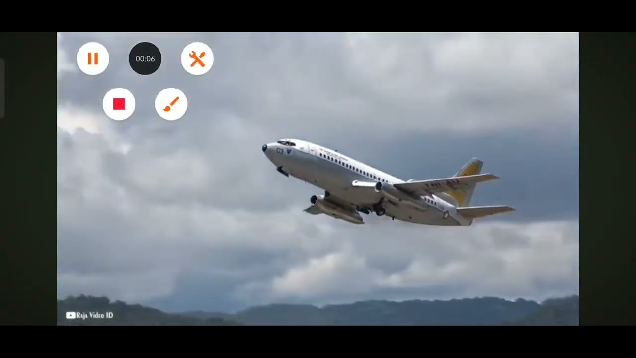 Bandara Komodo Edit
