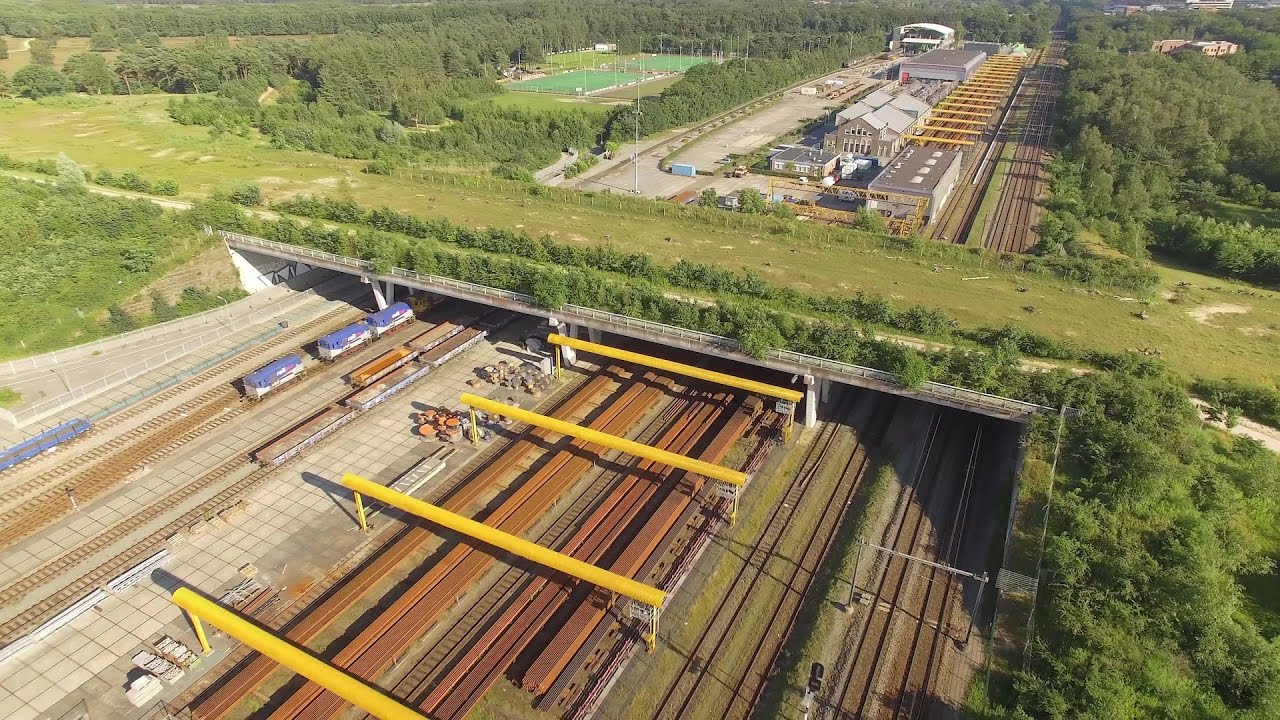 Voestalpine Railpro Crailoo tussen Hilversum en Bussum