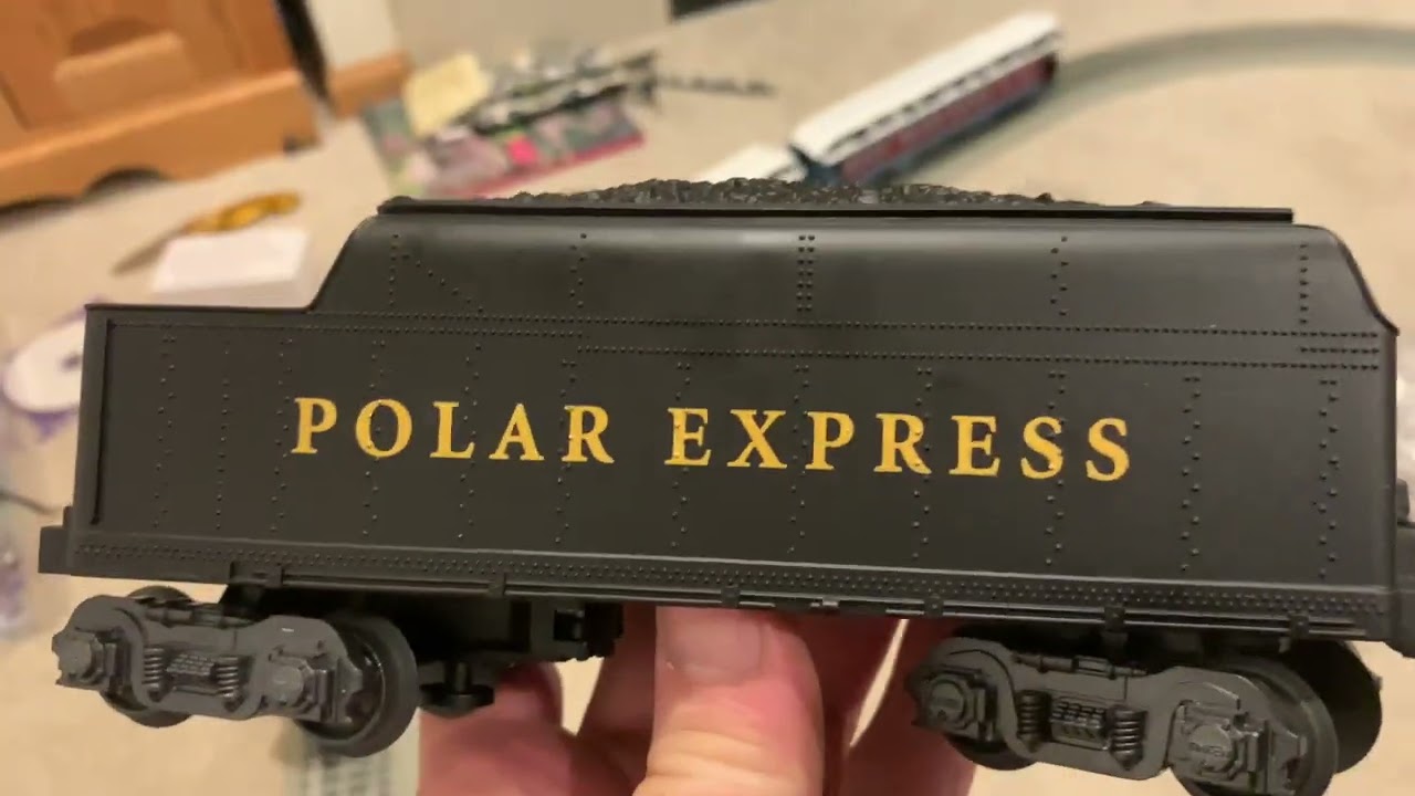 Lionel O-Gauge Polar Express 2021 model with Bluetooth 5.0 LVC and disappearing hobo car.