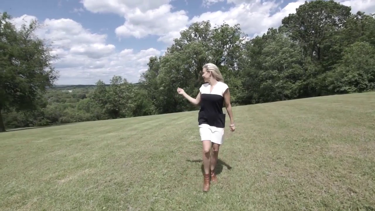 Realtor Laura Grace with Real Estate TV