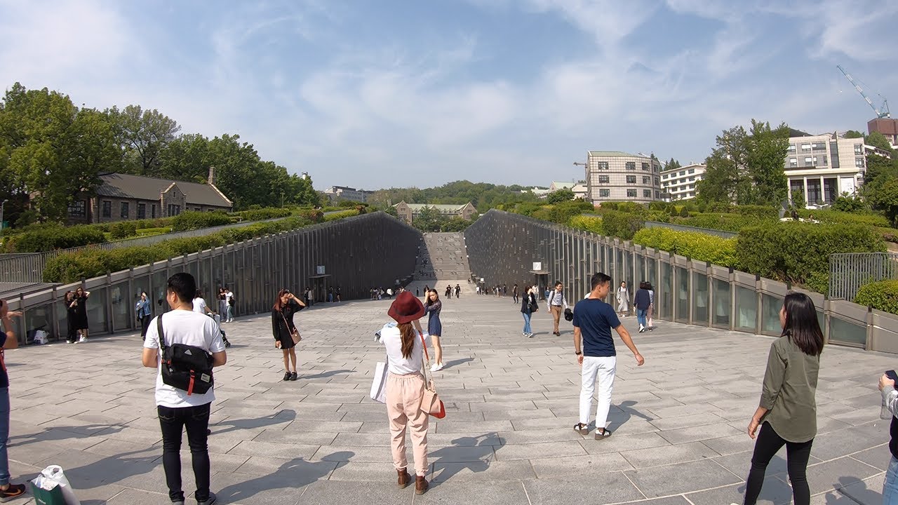 4K Walking Tour Seoul Korea | Ewha Womens University