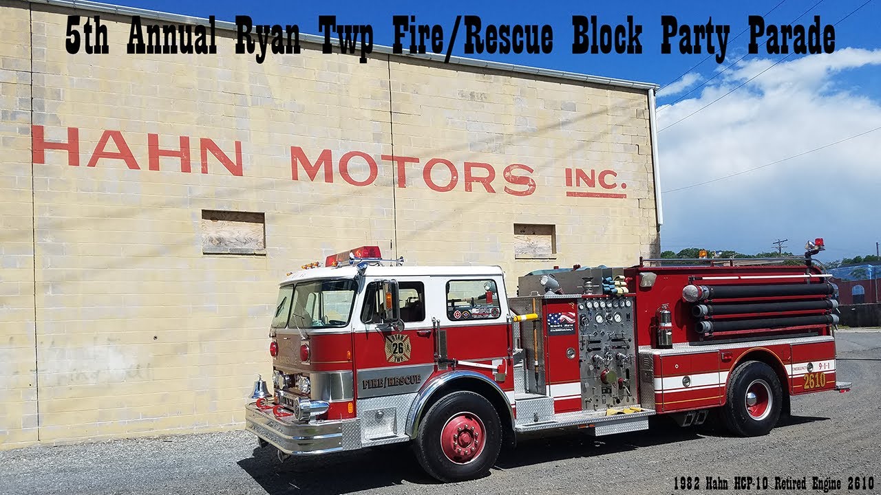 5th Annual Ryan Twp Fire/Rescue Lights And Siren Parade - 1982 Hahn HCP-10 Fire Truck