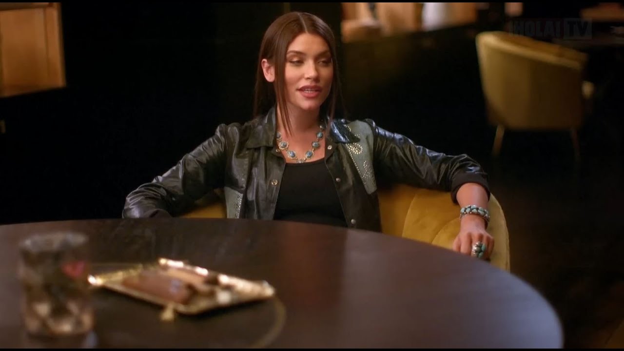 Eva De Dominici cuenta por qué se identifica con su personaje en The Cleaning Lady | ¡HOLA! TV