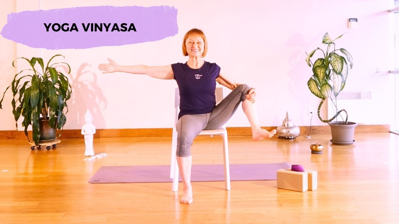 20 minutes de yoga vinyasa sur chaise | YOGA TOUT (Fran&ccedil;ais)