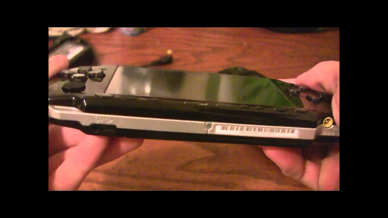 PSP 1000 vs PSP 2000 Comparison