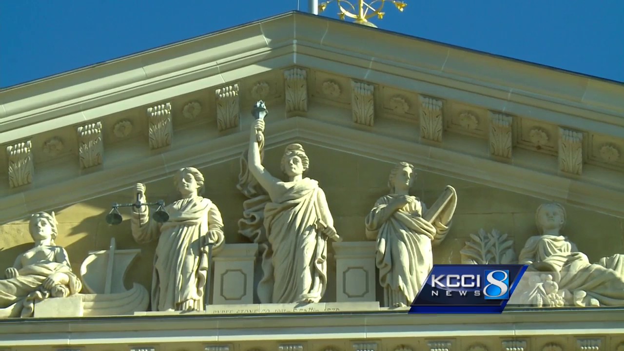 Election brings Republican power shift in Iowa