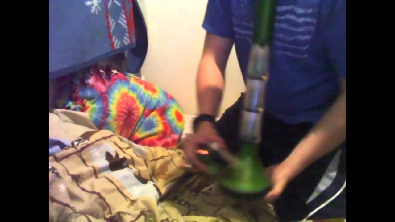 HUGE BONG RIP!!!