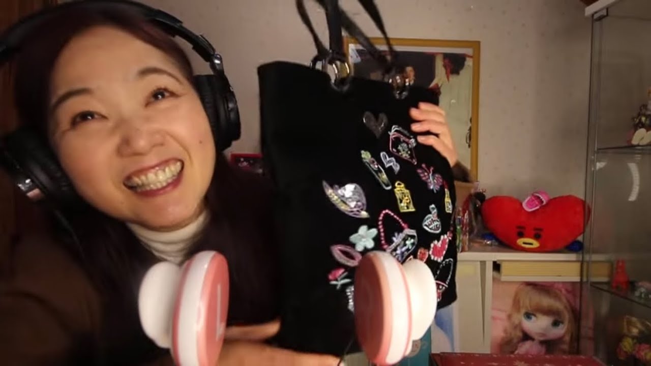 [ASMR]バッグの中身紹介♡初めてマイク嚙む♡アドベントカレンダー８，９♡What’s in My Bag? Mic Nibbling♡Advent Calender8,9 Kiel's,Royse