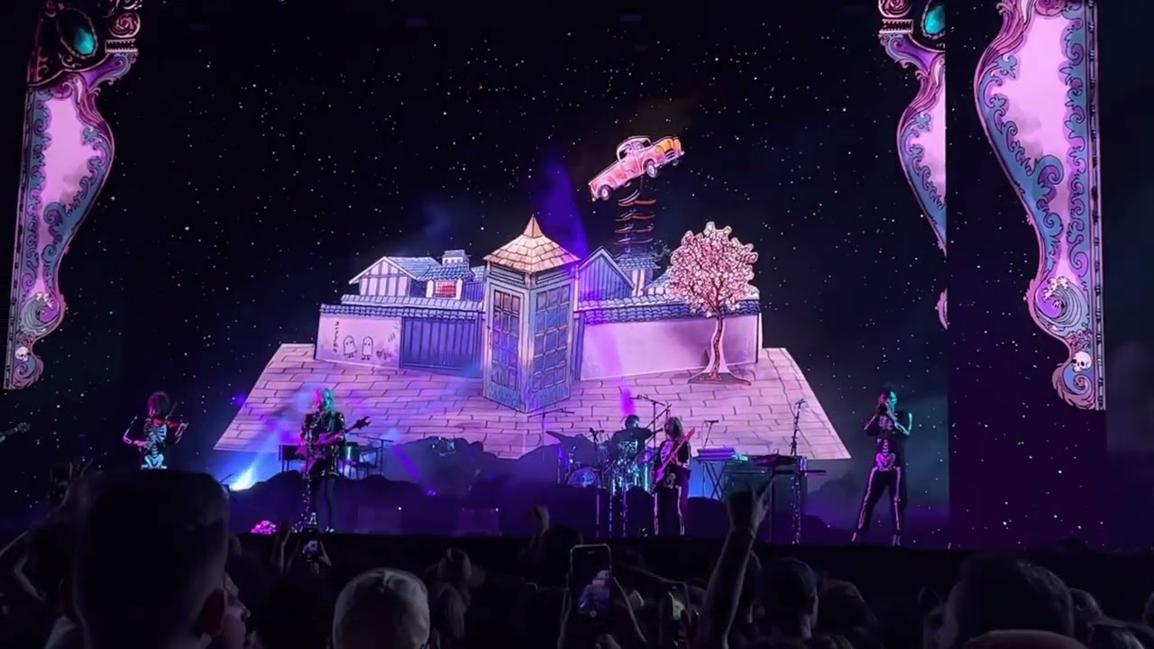 Phoebe Bridgers - Kyoto - live at Coachella Weekend 1