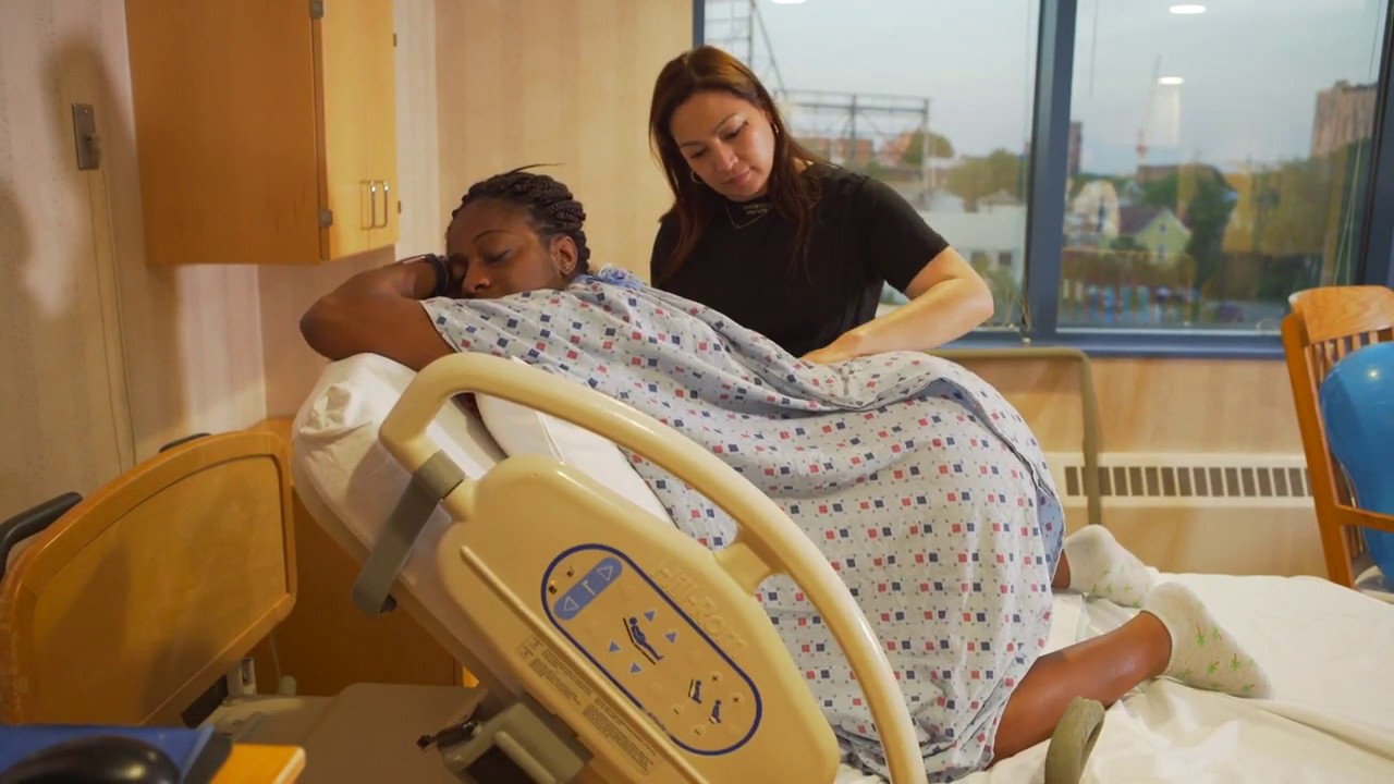 Позы для родов от Jamaica Hospital