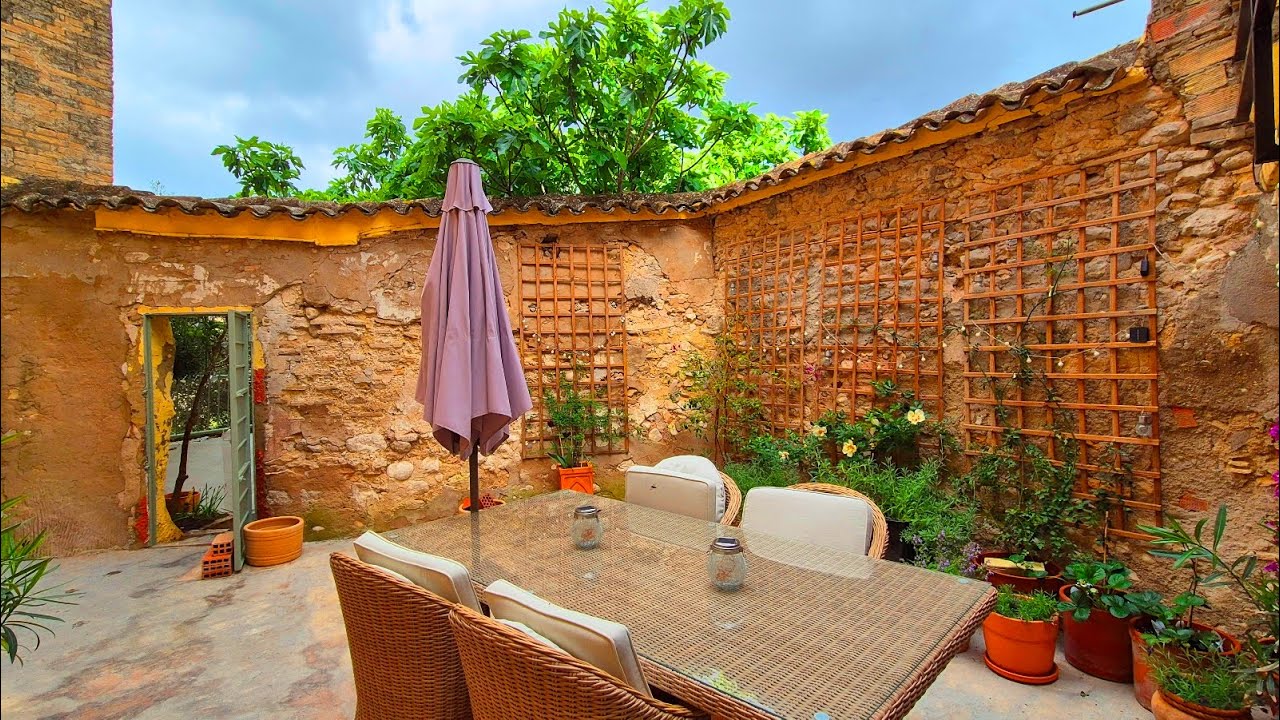 Medieval townhouse with 6 Bedrooms with garden, in Ontinyent for sale. ( LOSDH3508) 120.000€