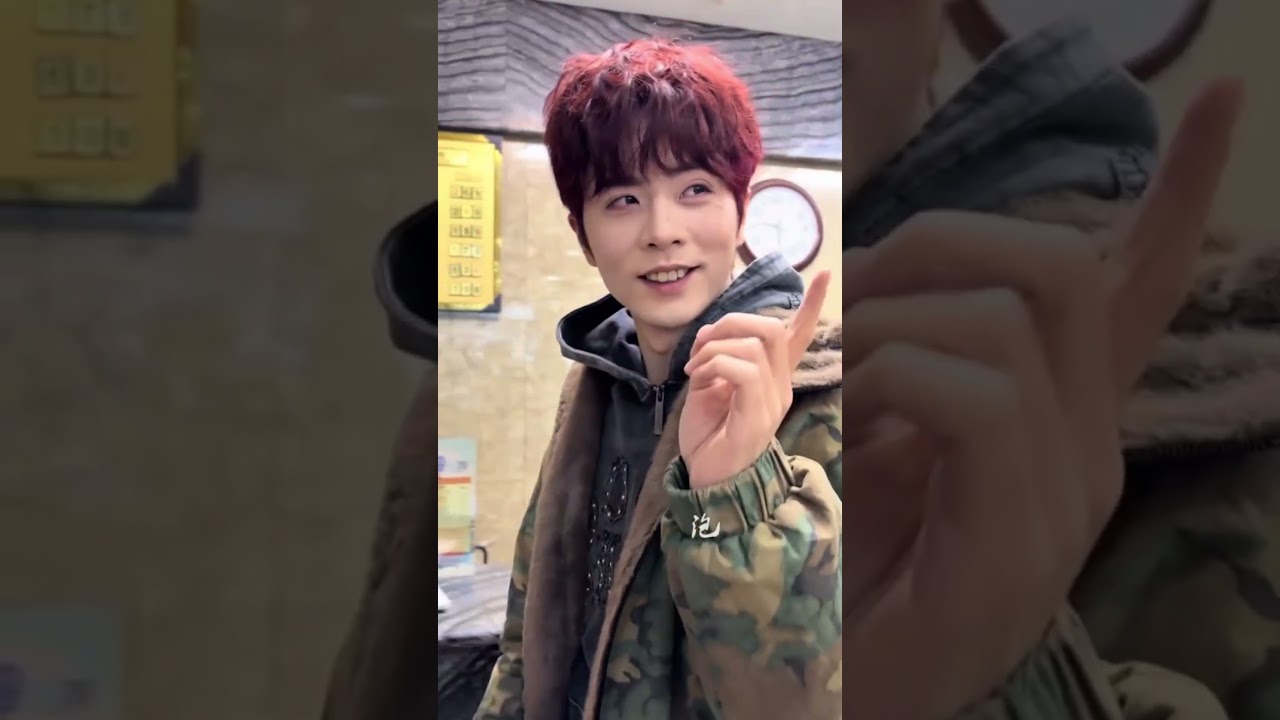 Nan, always charming with her make up and hairstyle☺ 