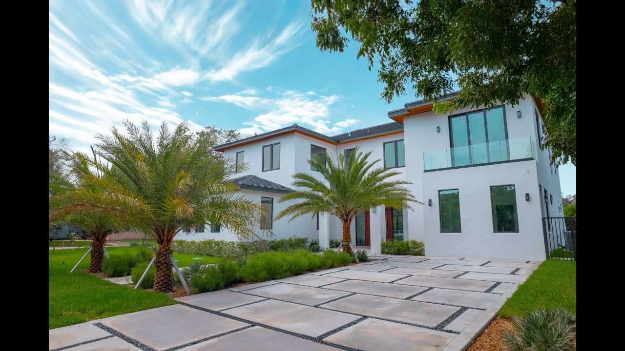 9840 SW 73rd Court Pinecrest, FL | ColdwellBankerHomes.com