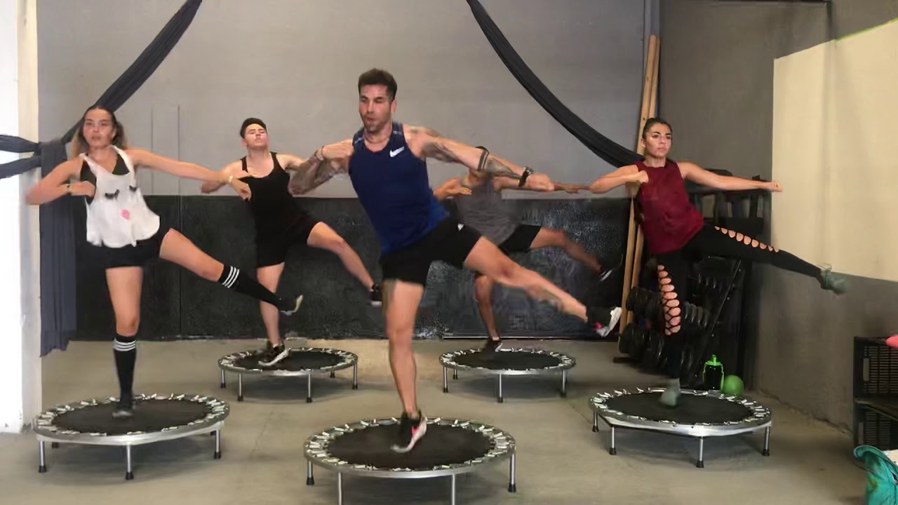 FLY FIT CAN CAN