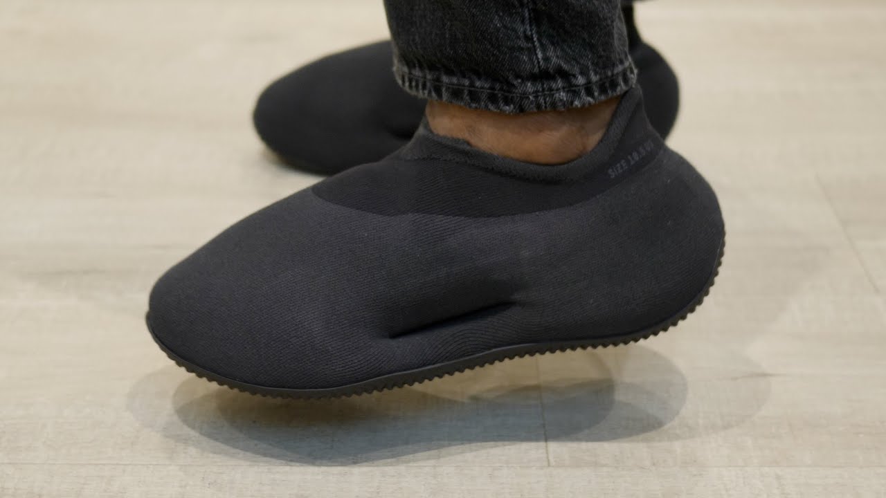 Weird Fit! Adidas Yeezy Knit RNR 'Fade Onyx' IE1663 Review & On Feet (2023)