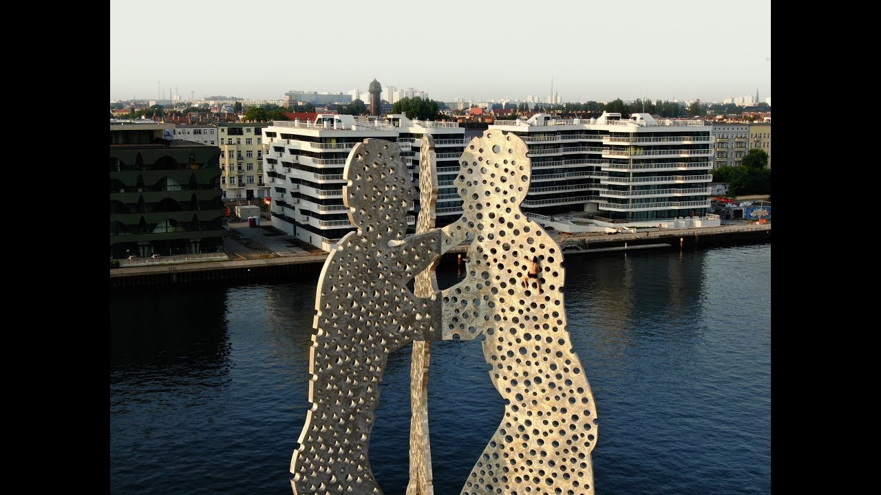 Freeclimbing in Germany, Berlin (Molecule Man)
