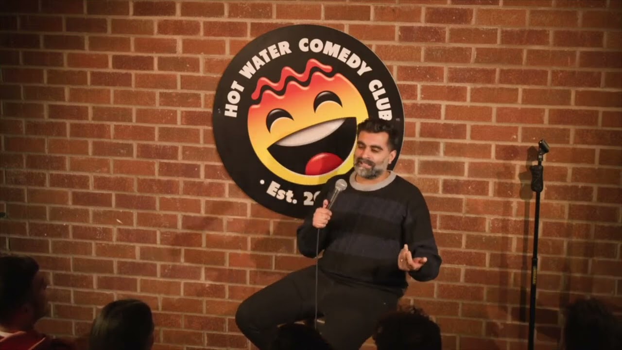 Tez Ilyas | LIVE at Hot Water Comedy Club