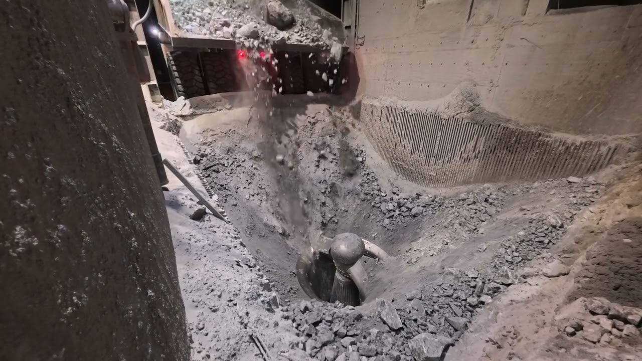 Powerful Allis-Chalmers Gyratory Rock Crusher in Action