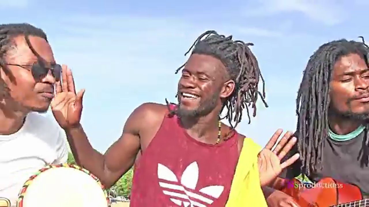 AFROTABANKA ((Mr. Wayy feat Black-G) Oficial Vidéo)