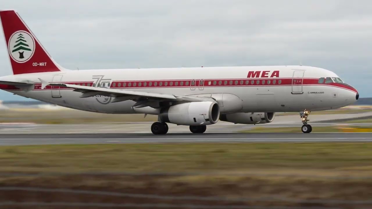 Middle East MEA Retro A320 mit 75 Jahre Sticker