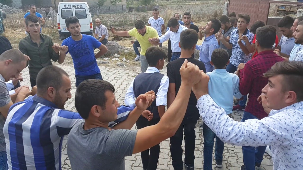 NİGDE ÇARDAK KÖYÜ HALAYLARİ DÜĞÜNLERİ Samet Tereci