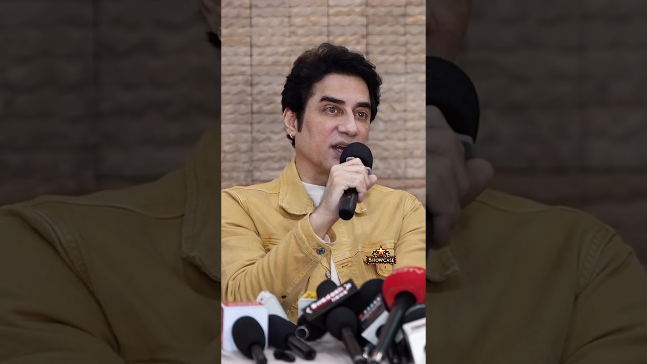 Aamir Khan&rsquo;s brother, Faisal Khan, said that Aamir took away his right to sign.