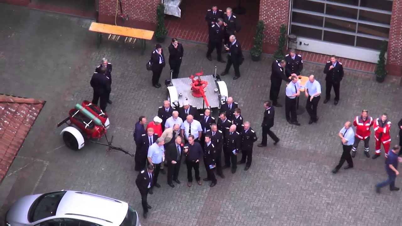 MikroKopter Flugdemo bei der Feuerwehr