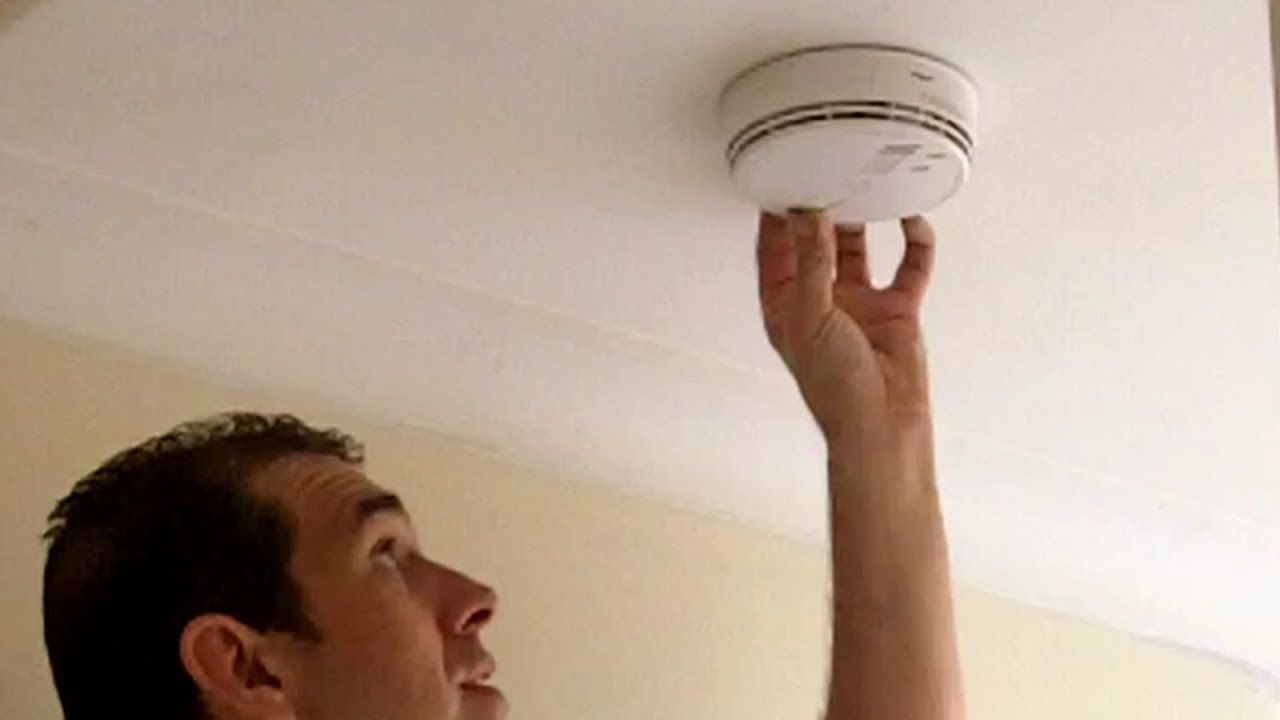 How to Test a Smoke Alarm