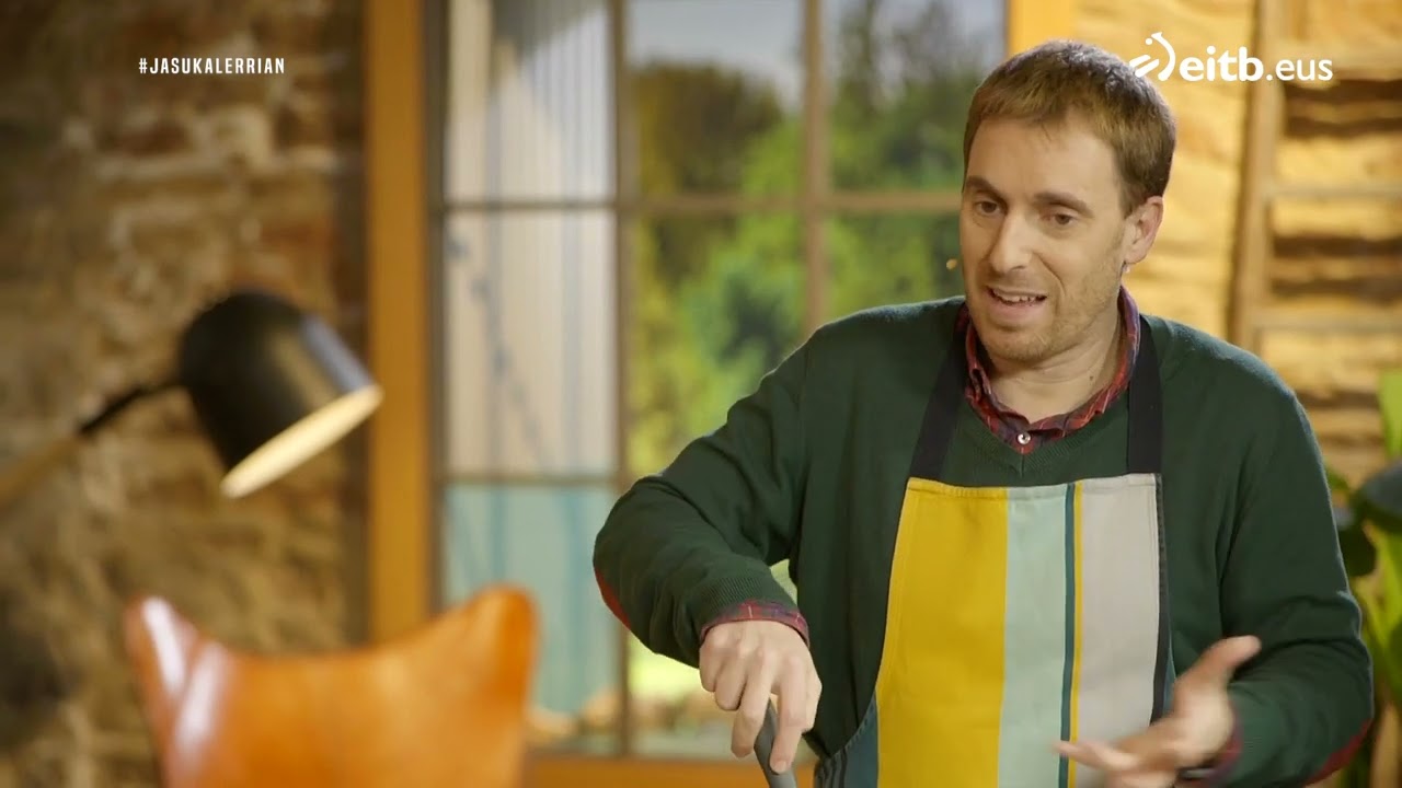 Mikel Lizarralde eta Joseba Argui&ntilde;ano elkarrizketa