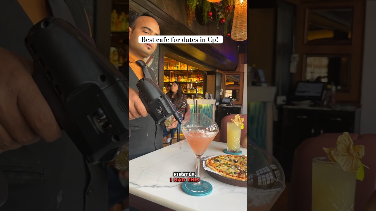Best cafe for dates in CP #foodshorts #cafe #cp #pizza #youtubeshorts