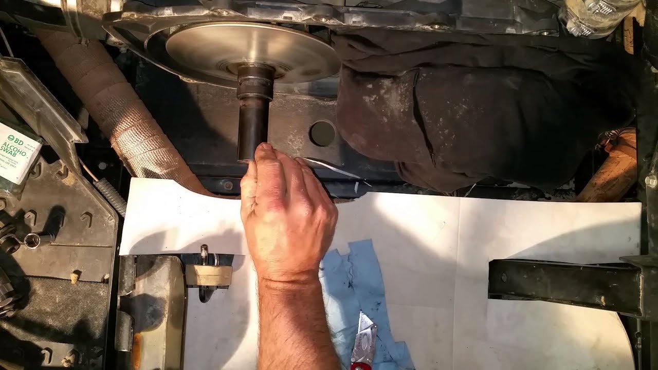 UATV-tech MOD clutch removal and install.