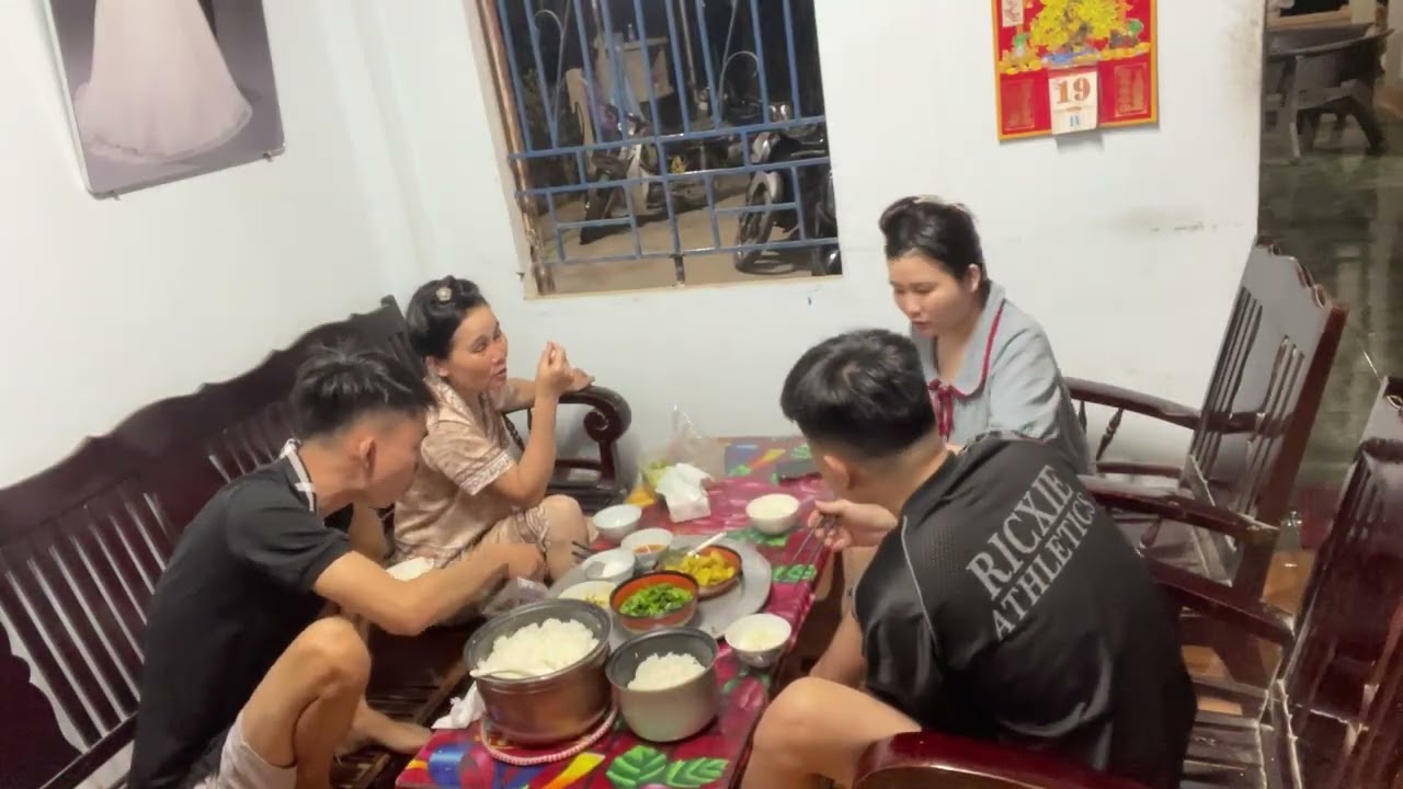 Vlog Làm Nông: Từ Sáng Sớm Đến Chiều Muộn