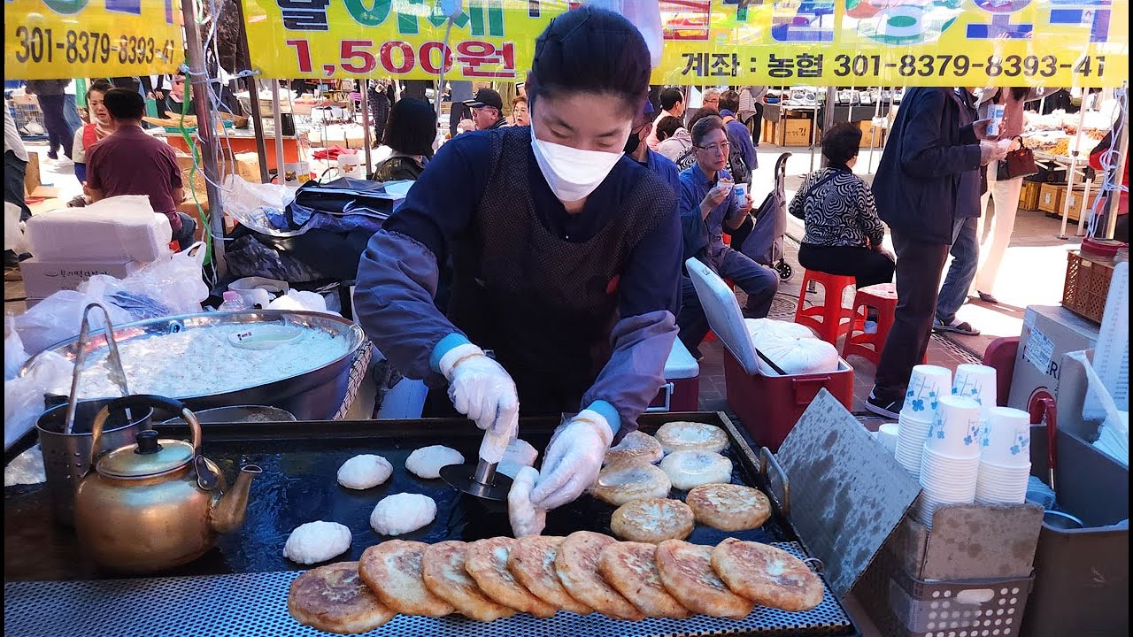 호떡장사로 빌딩 4채? 산 서민갑부! 줄서서 먹는 모란시장 호떡집! 야채 찹쌀 꿀호떡 Hotteok / Korean street food