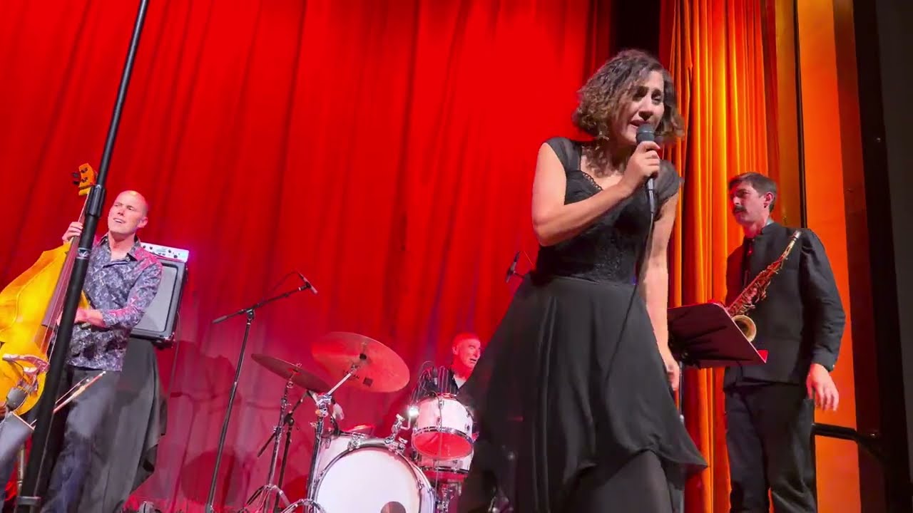 Aynur Doğan - Ke&ccedil;e Kurdan - Chicago