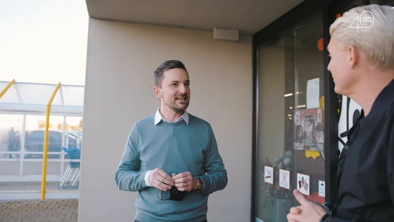 Menschen für Menschen - Guido als Kassierer bei Deiters