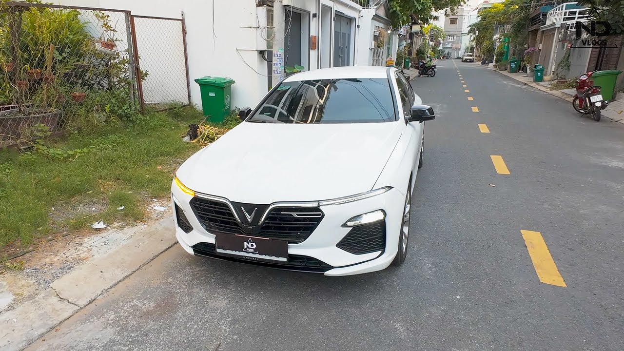 Trải Nghiệm Thuê Xe Tự Lái: Vinfast Lux A