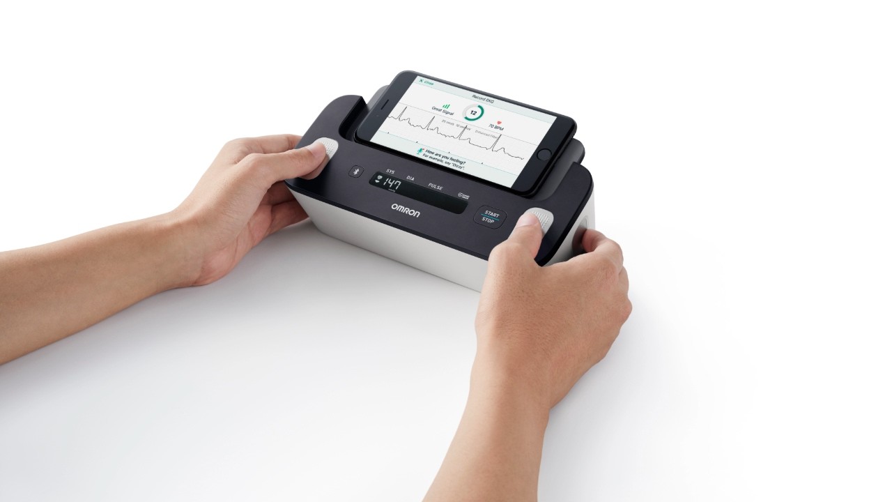 How to Use the Complete 2-in1 Blood Pressure + EKG Monitor)