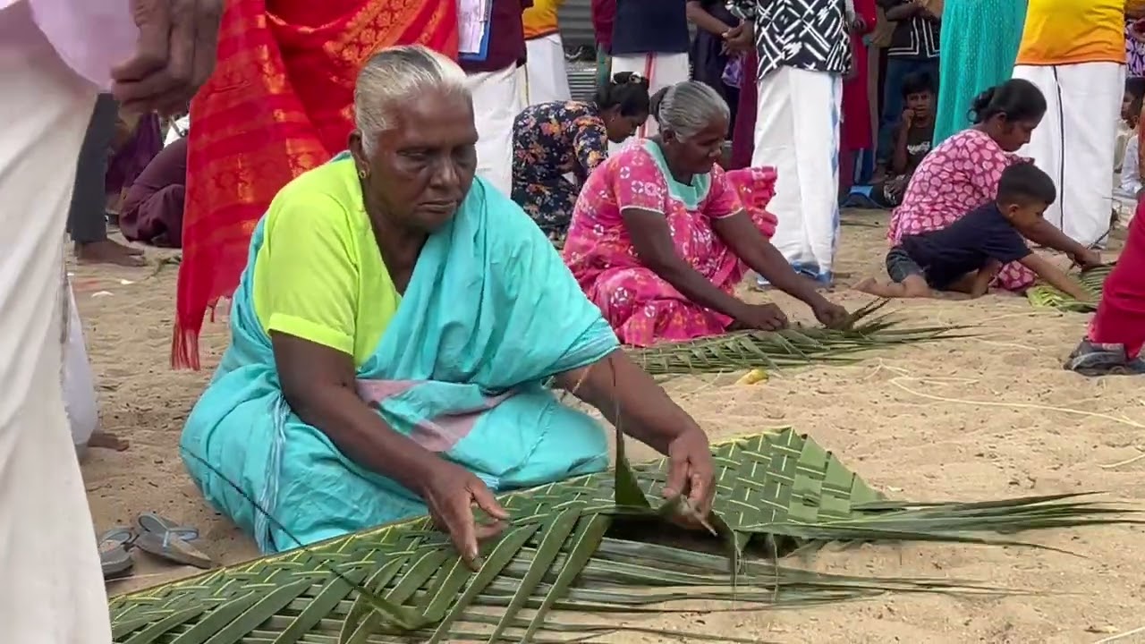 கிடுகு பின்னும் த.தங்கம் 