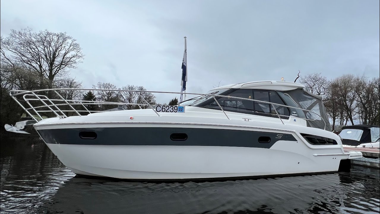 Bavaria S33 HT 2018 года выпуска, £219 995. Формула успеха.