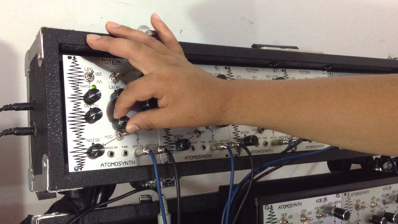 AtomoSynth Totem, Eurorack drum machine