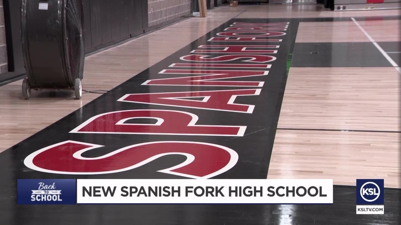 Spanish Fork High School welcomes students to new building