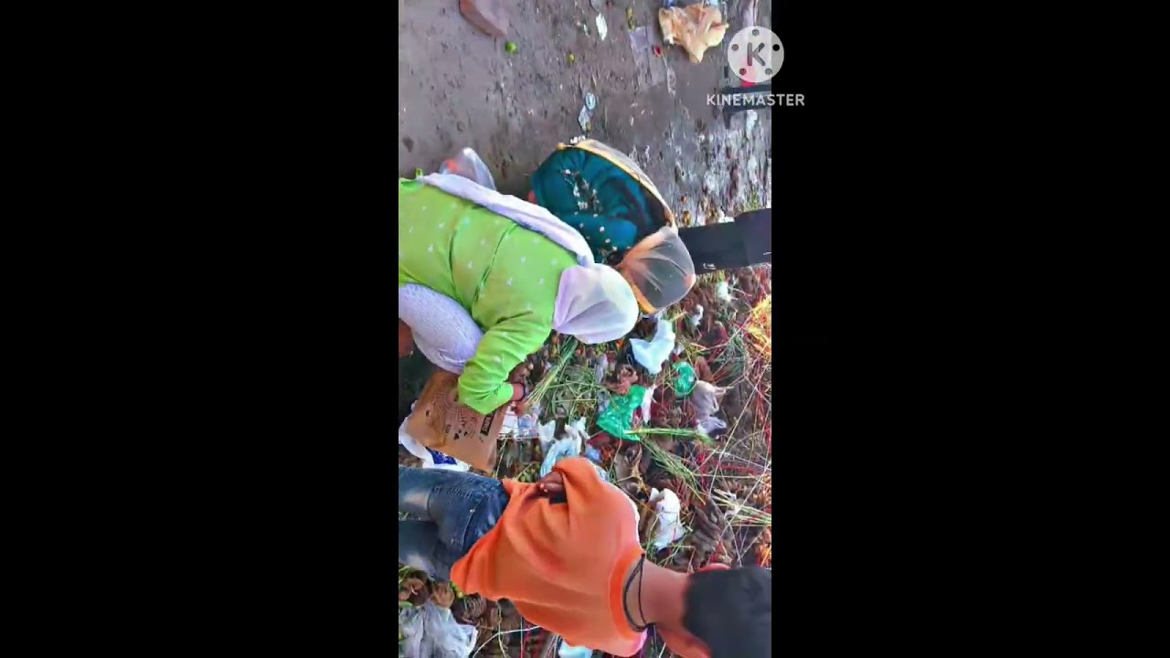 Holi pooja ki taiyariyan Saritasahilverma  like and share subscribe 🙏🥰🥰🥰