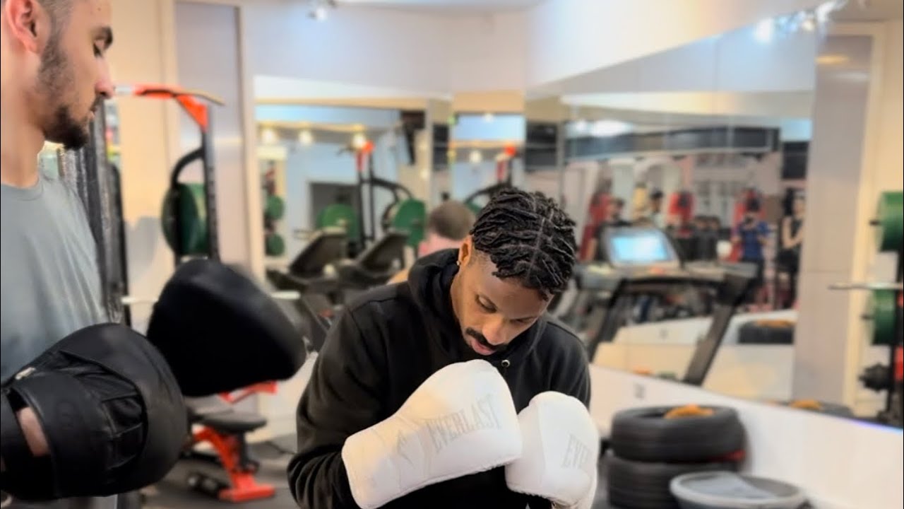 The ‘Peekaboo Style’ Combos, using Shift Pivots! 🚨🥊👌🏾