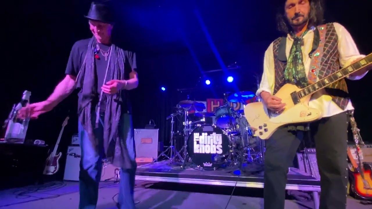 Mike Campbell and The Dirty Knobs 