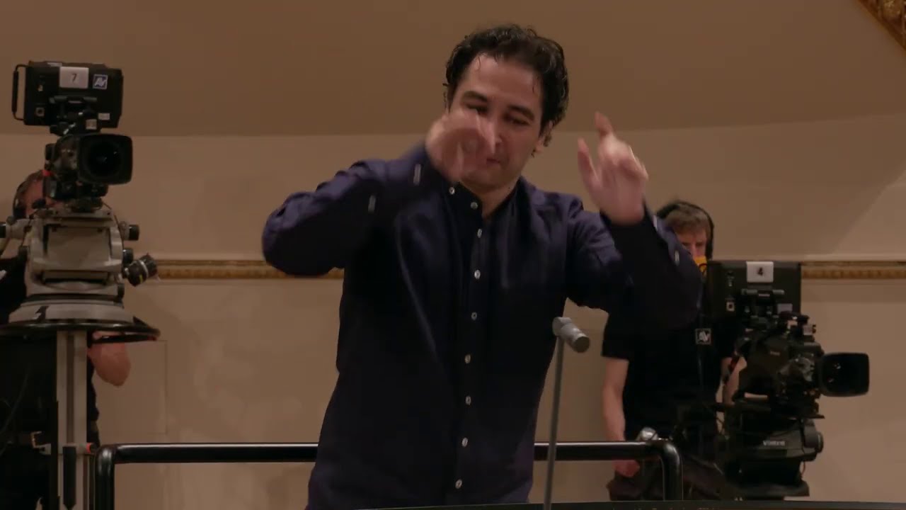 Wiener Symphoniker // J. Haydn: Symphonie Nr. 59 A-Dur „Feuer-Symphonie“ // Andrés Orozco-Estrada