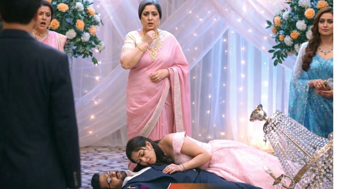 Telly Prime Official |  Anu Falls from Stairs! 😱 Meera's Deadly Attack