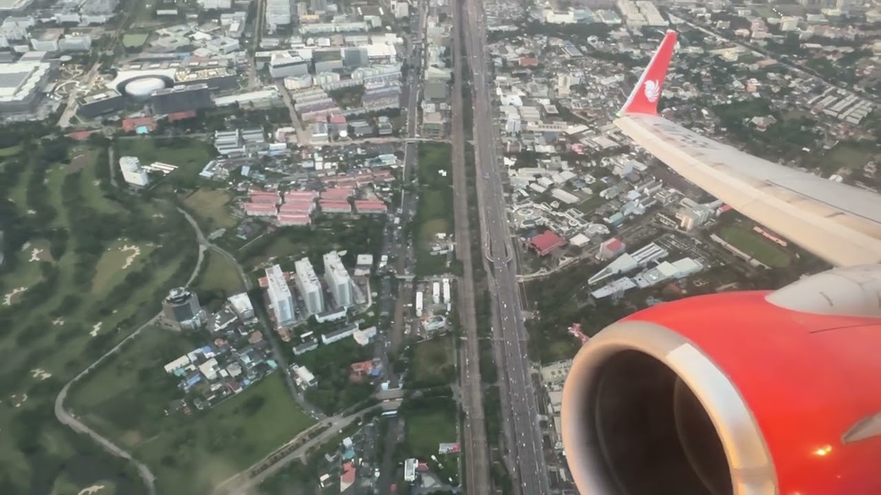 Thai Lion Air B737-900ER Taking off from Bangkok Don Mueang International Airport